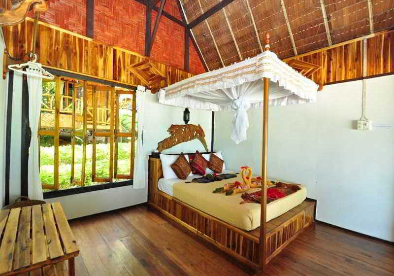 Phi Phi Relax Beach Resort 17