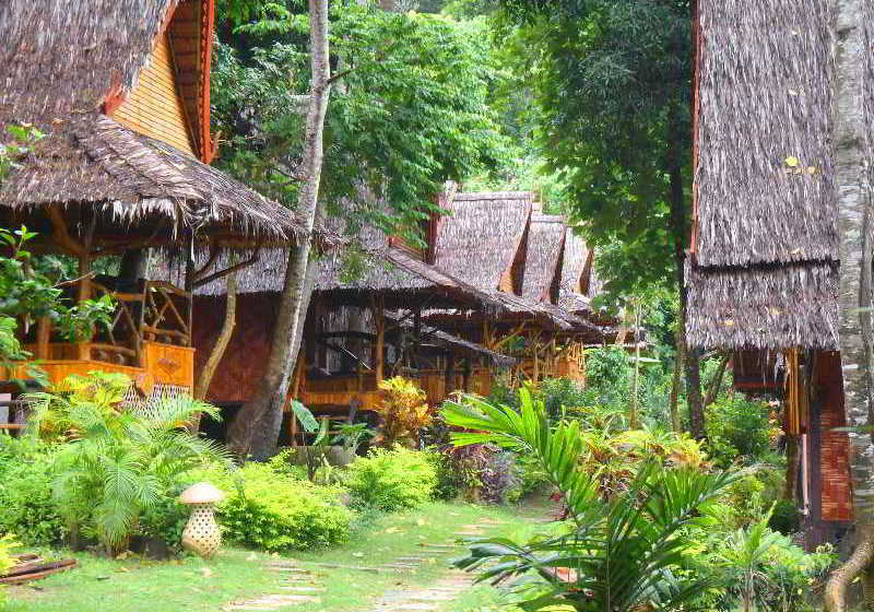 Phi Phi Relax Beach Resort 2