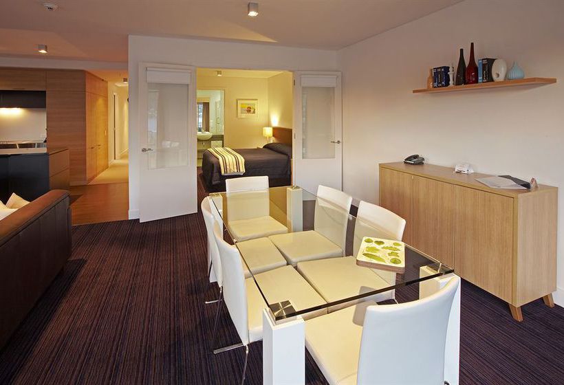 Mantra Marina Apartments