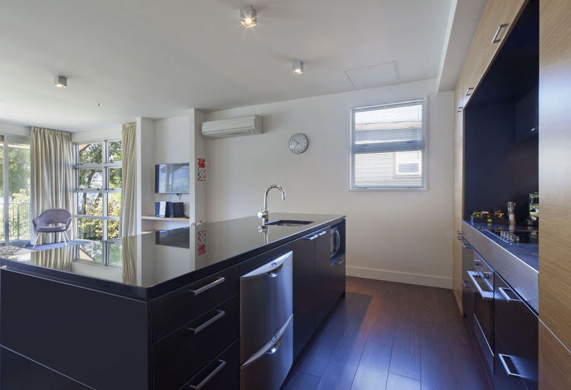 Mantra Marina Apartments 15