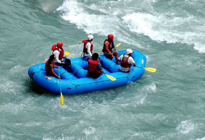 Hotel WelcomHeritage Gurkha Houseboats 9