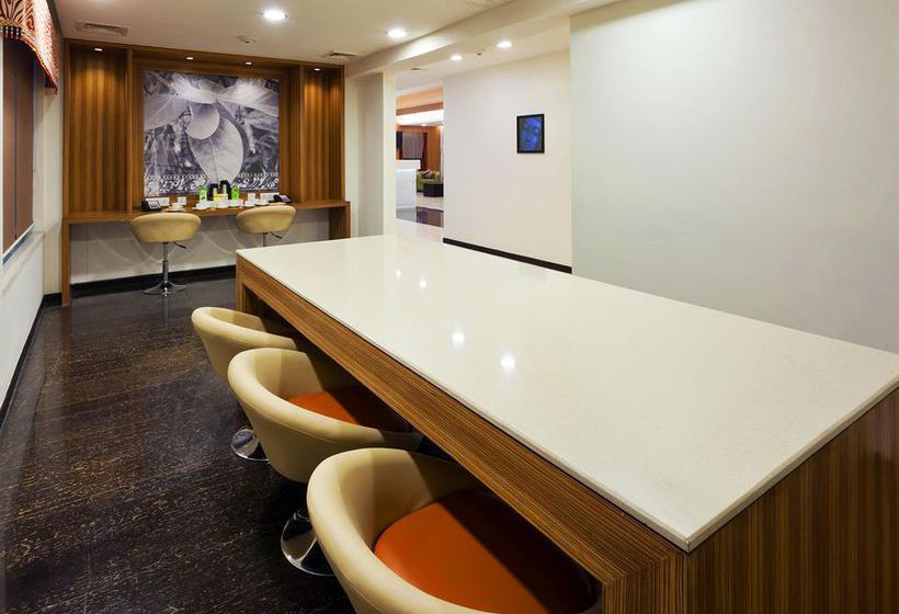 Hotel Hampton Inn By Hilton Vadodara Alkapuri 10