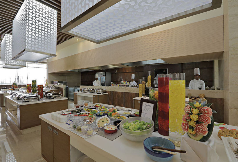 Hotel Radisson Blu Greater Noida 10