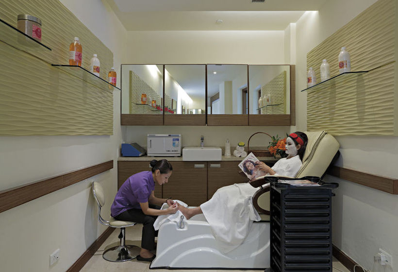 Hotel Radisson Blu Greater Noida 15