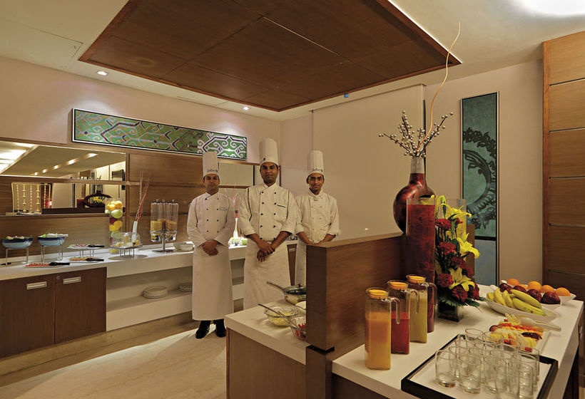 Hotel Radisson Blu Greater Noida 4