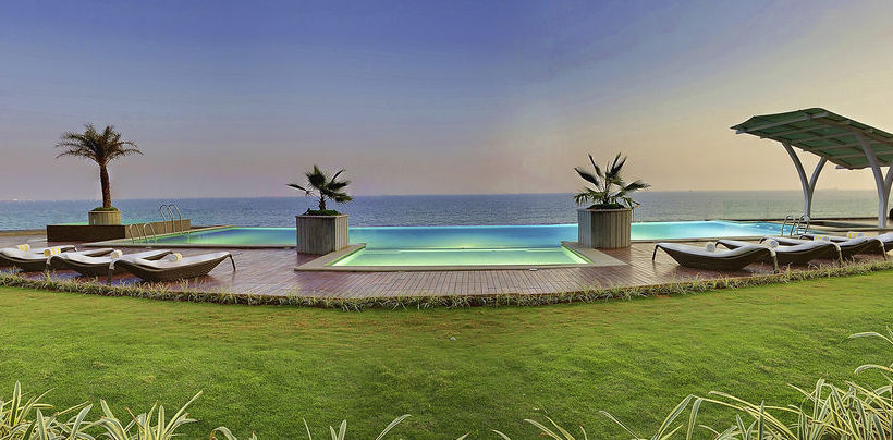 Novotel Visakhapatnam Varun Beach 8