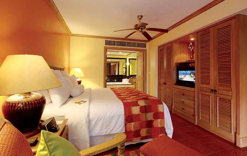 Hotel Marriott's Phuket Beach Club 1