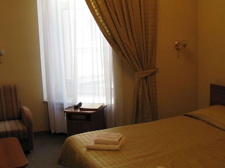 Pilau Hostel On Nevsky Prospect 1