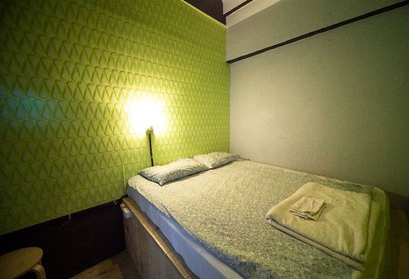 Albergue Fabrika Hostel & Gallery 20