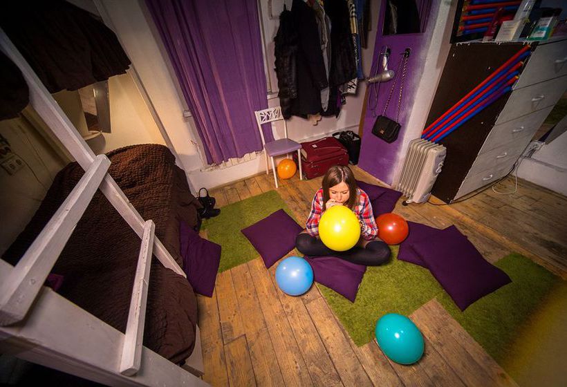 Albergue Fabrika Hostel & Gallery 5