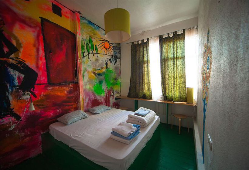 Albergue Fabrika Hostel & Gallery 6