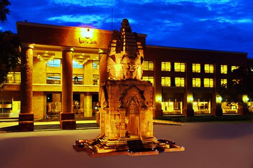 Iyara Park Hotel & Resort 11