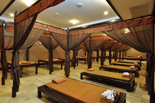 Iyara Park Hotel & Resort 13