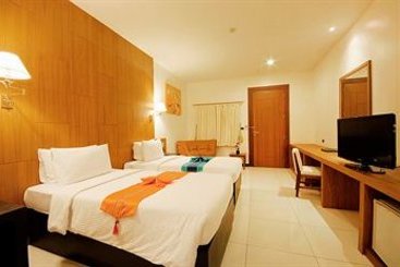 Hotel Baywalk Residence Pattaya by Thaiwat 12