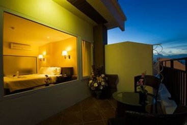 Hotel Baywalk Residence Pattaya by Thaiwat 13