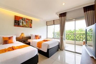 Hotel Baywalk Residence Pattaya by Thaiwat 8