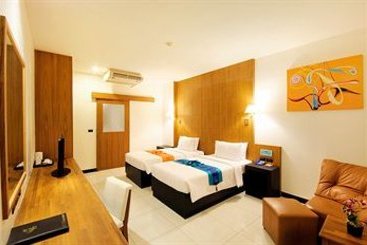 Hotel Baywalk Residence Pattaya by Thaiwat 9