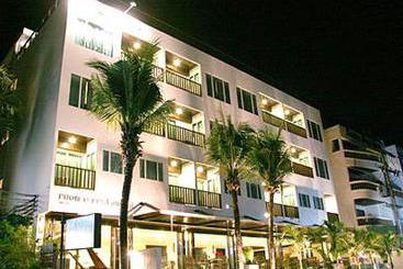 Hotel Benyada Lodge Surin Beach