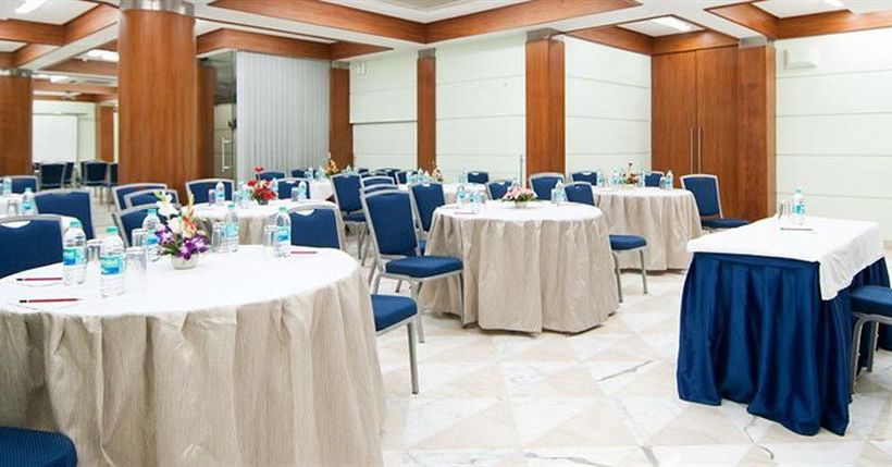 Hotel Residency Andheri 13