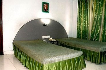 Hotel Neeranand Dalhousie 12
