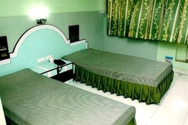 Hotel Neeranand Dalhousie 8