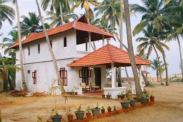 Hotel Pozhiyoram Beach Resort 10