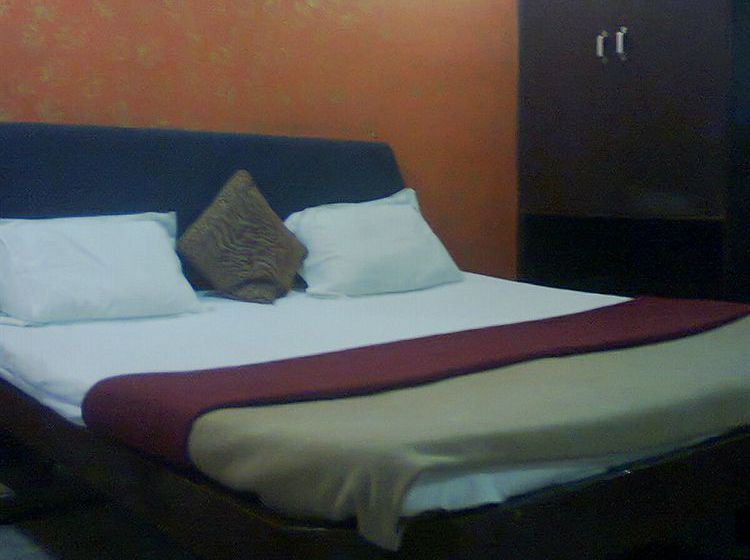 Hotel Aditya Palace 5