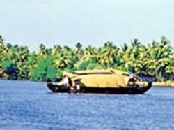 Hotel Coir Village Lake Resort 3