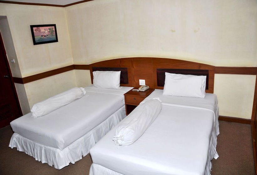 Hotel Ayuttaya Thanee 4