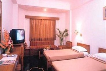 Hotel Golden Tulip Udaipur 7