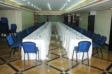 Hotel I K London Residency 5