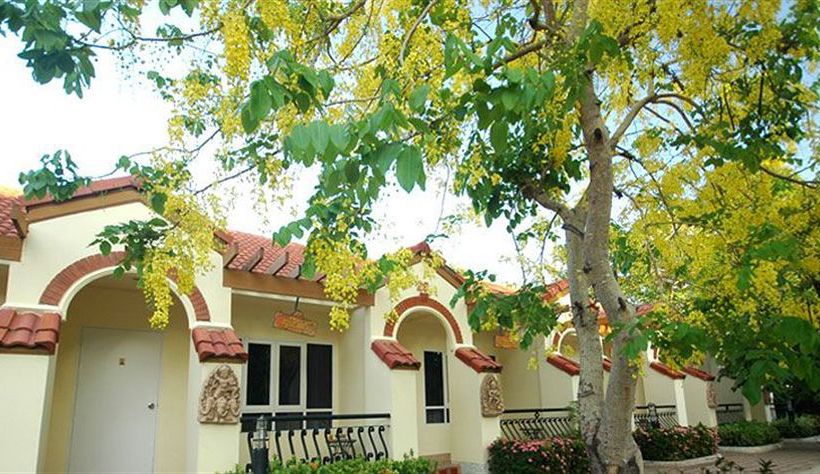 Hôtel Lopburi Inn Resort 1