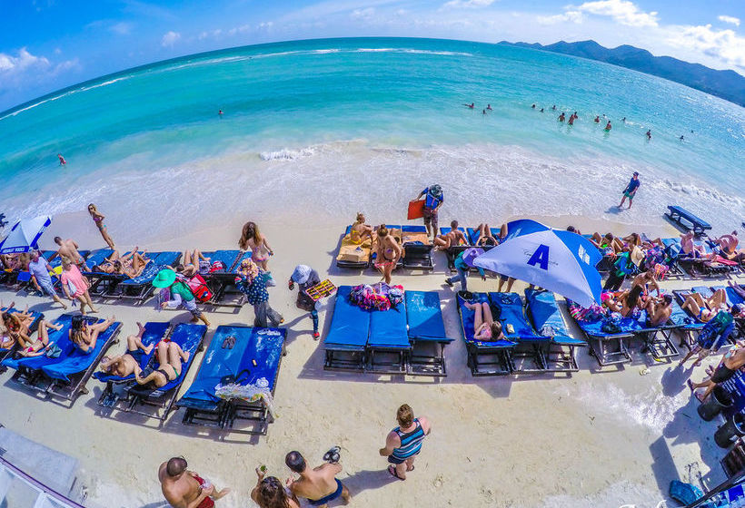 Hotel Ark Bar Beach Resort 16