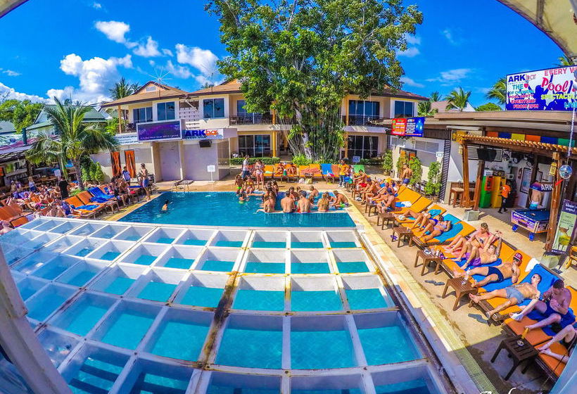 Hotel Ark Bar Beach Resort 8