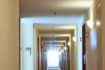 Walnut Budget Hotel 6