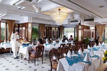 Hotel Hillock Mount Abu 5