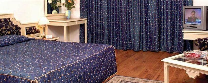 Hotel Manali Heights 5