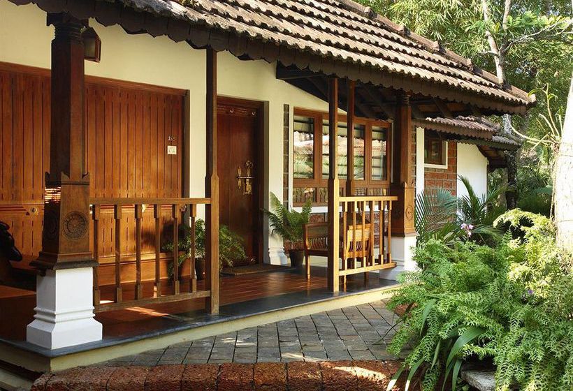 Hotel Punnamada Back Water Resort