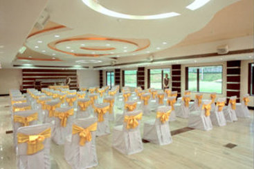 Lemon Tree Hotel Baddi 11