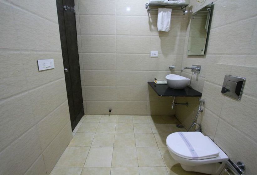 Hotel Usha Kiran Palace 12