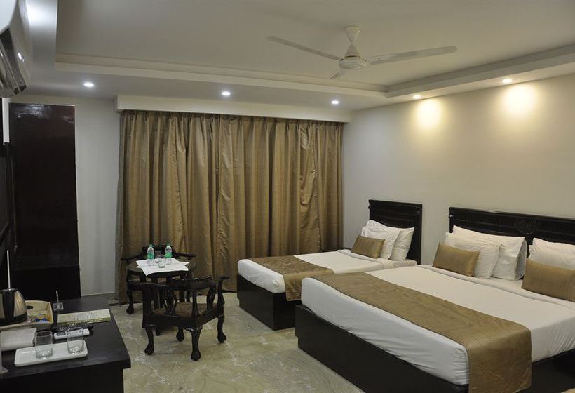 Hotel Usha Kiran Palace 5