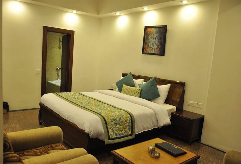 Hotel Tulip Inn Mussoorie Mall Road 10