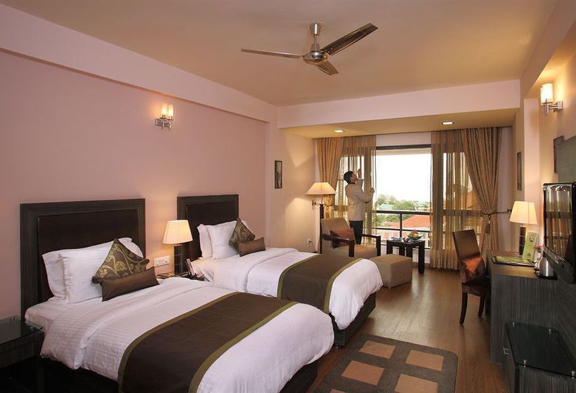 Hotel Country Inn & Suites By Carlson Mussoorie 16