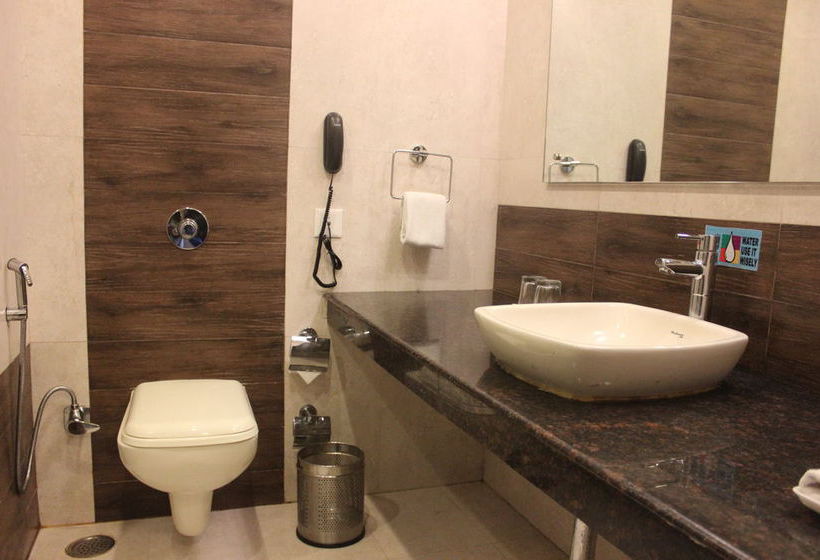 Hotel Country Inn & Suites By Carlson Mussoorie 17