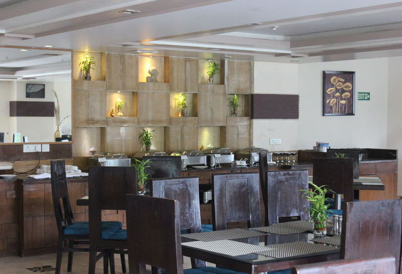 Hotel Country Inn & Suites By Carlson Mussoorie 19