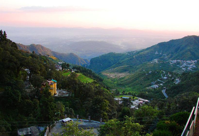 Hotel Country Inn & Suites By Carlson Mussoorie 9