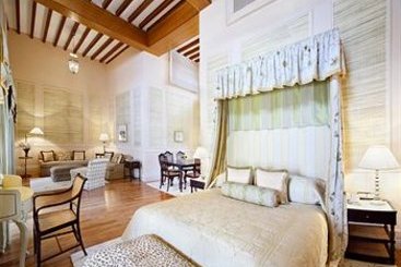 Hotel Taj Falaknuma Palace 10