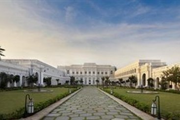 Hotel Taj Falaknuma Palace 8