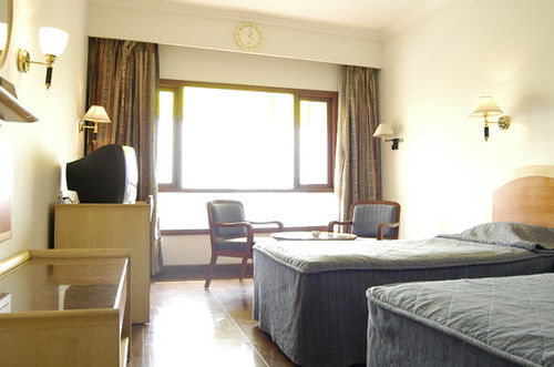 Kamat Lingapur Hotel 8