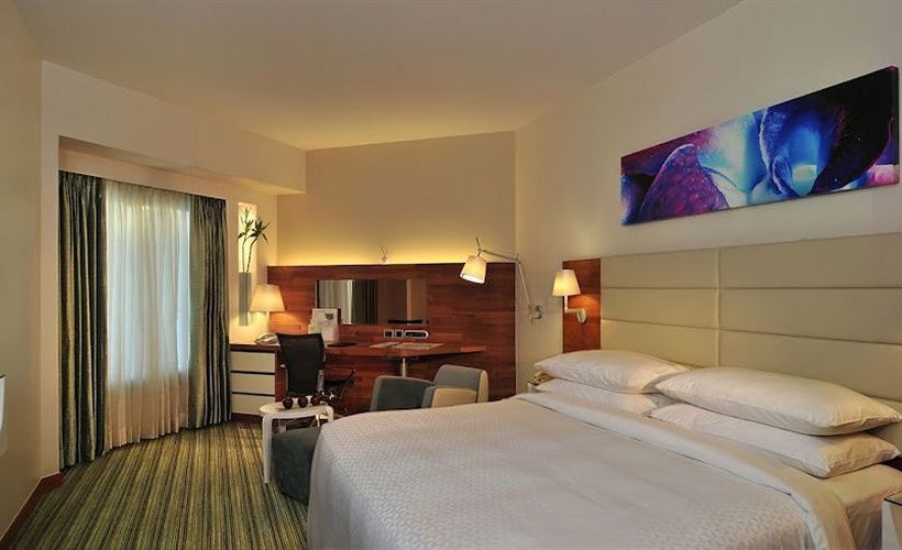 Hotel Four Points By Sheraton Visakhapatnam Andhra Pradesh